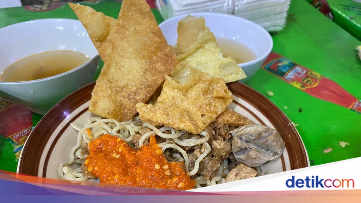 Mbak Lili's Gurame Soup: The Secret Flavor That Leaves You Craving More